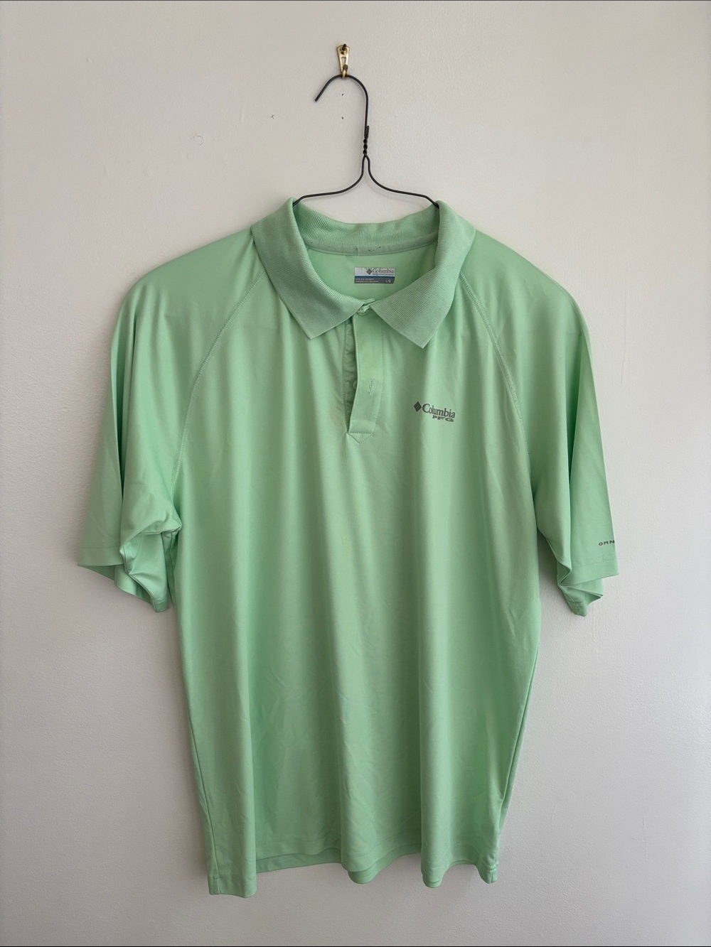 Columbia PFG Men’s Green Collared Shirt
